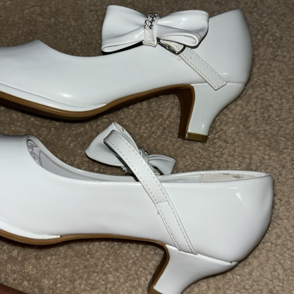 Swea’ Pea & Lilli white heels with socks - Picture 7 of 9